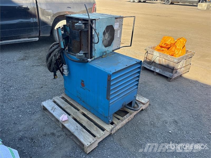 Thermal Dynamics PAK 5XR 15 A Mobile Multi-Process ماكينات لحام