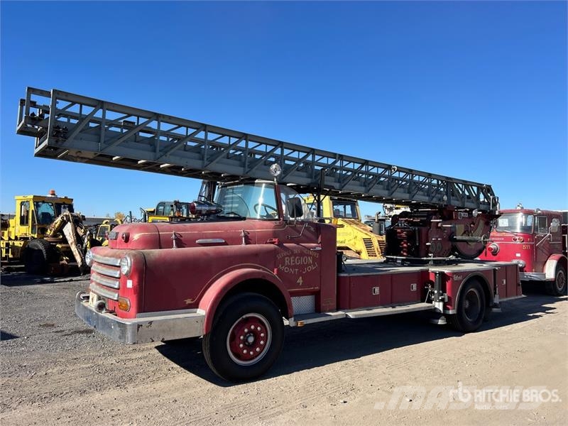  Thibault Custom 4x2 Ladder Fire Truck Fire trucks