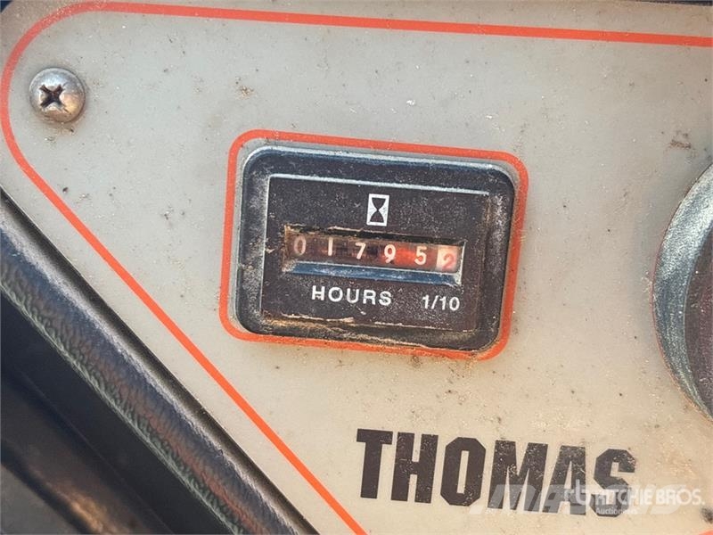 Thomas 153 Minicargadoras