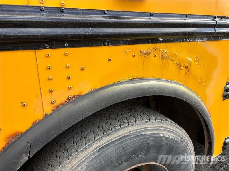 Thomas MVP EF 4x2 72-Seat School Bus Mini autobusi