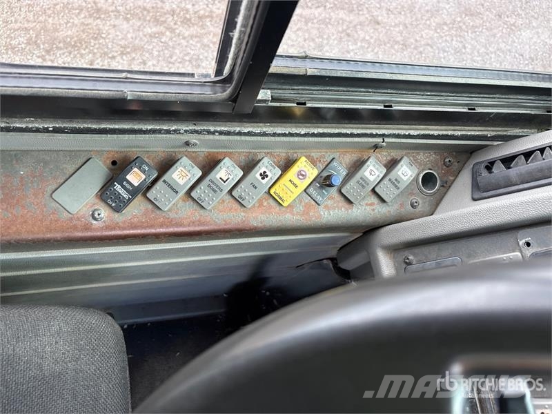 Thomas MVP EF 4x2 72-Seat School Bus Mini autobusi
