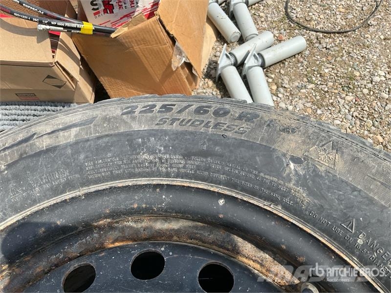 Tires and Assorted Woodshop Items Drugi deli