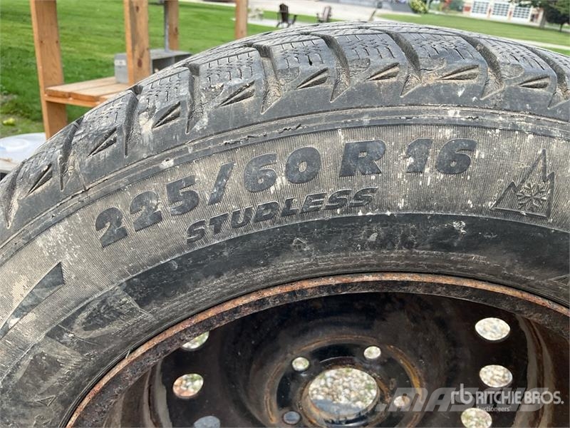 Tires and Assorted Woodshop Items Drugi deli