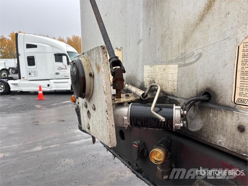Titan 36 ft Tri/A Aluminum Demolition End Dump Trailer Самоскиди