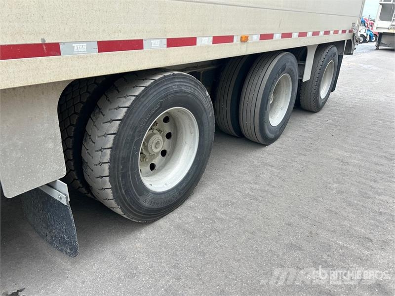 Titan 53 ft x 102 in Quad/A Open-Top Chip Trailer Flishenger