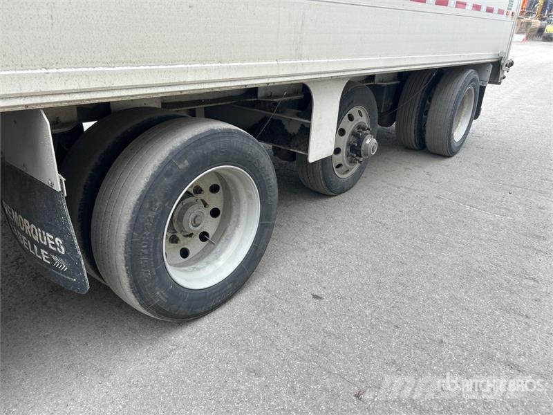 Titan 53 ft x 102 in Quad/A Belly Open-Top Chip Trailer Flishenger