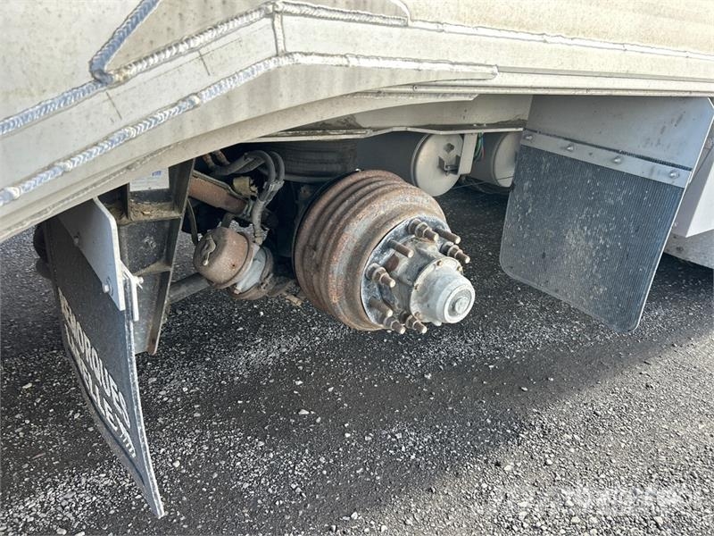 Titan 53 ft x 102 in Quad/A Belly Open-Top Chip Trailer Flishenger