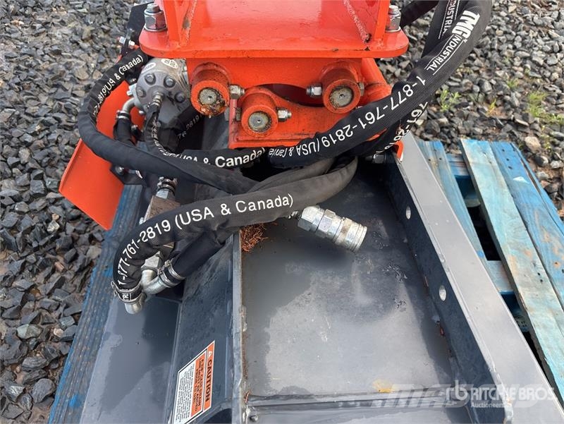 TMG EFM40 40 in Excavator Brush Cutter جزازات وأغطية المراعي