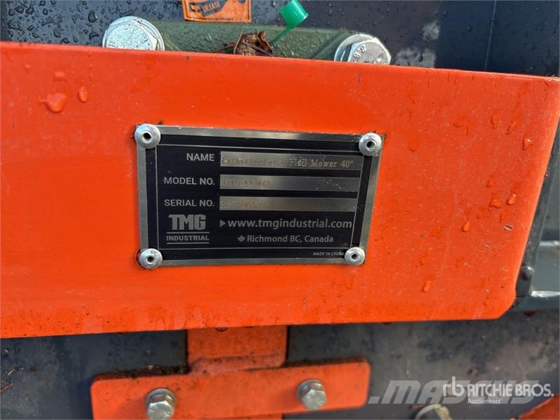 TMG EFM40 40 in Excavator Brush Cutter جزازات وأغطية المراعي