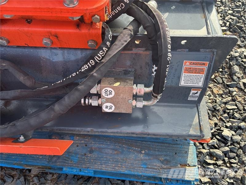 TMG EFM40 40 in Excavator Brush Cutter جزازات وأغطية المراعي