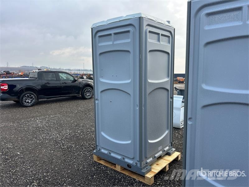 TMG FMT10F 3 ft 4 in x 3 ft 4 in 50 gal H 7 ft 3 inche Andre komponenter