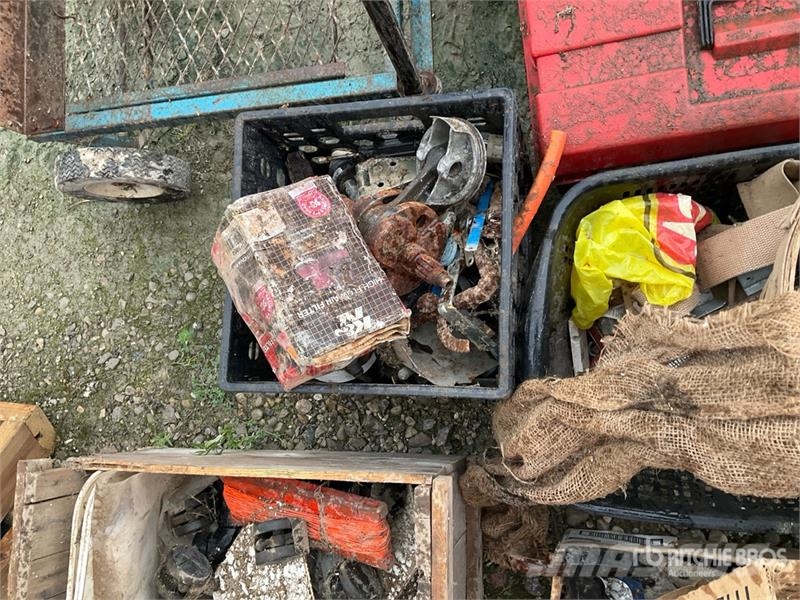 Tool boxes, parts, weather barrier Drugi deli