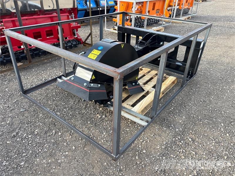  Top Cat Cat ECSSSTG200 Skid Steer Stump Grinder (U الكاسحات وقلابات التربة ذات المحركات