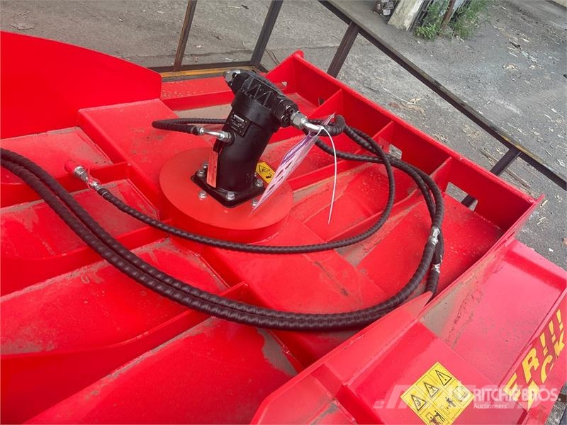Top Cat Cat HDRC 72 in Skid Steer Brush Cutter (Un Montuojamos ir prikabinamos šienapjovės