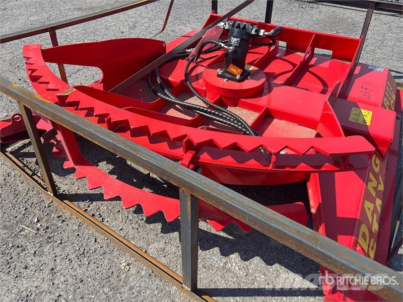 Top Cat Cat HDRC 72 in Skid Steer Brush Cutter (Un Montuojamos ir prikabinamos šienapjovės