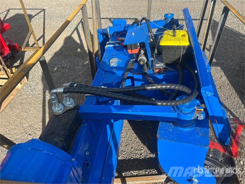  Top Cat Cat SSSCR72 72 in Skid Steer Power Rake مكابس وميبسات التبن