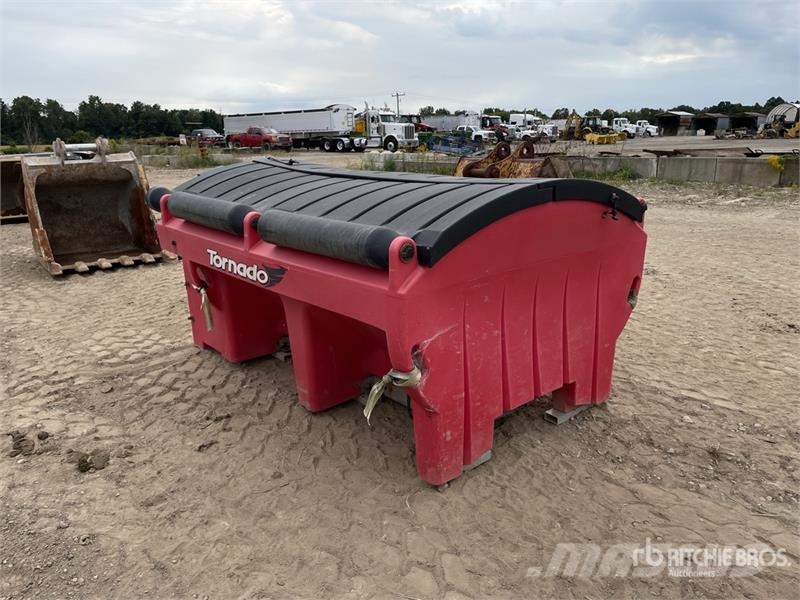 Tornado Electric Salt Spreader - Fits Truck Разстилачки на пясък и сол