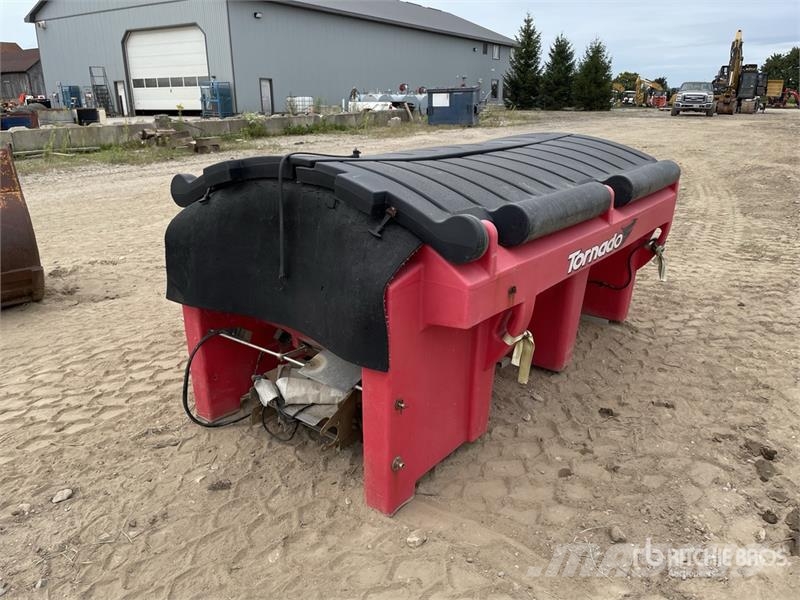 Tornado Electric Salt Spreader - Fits Truck Разстилачки на пясък и сол
