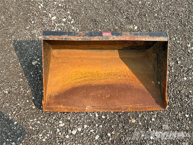 Toro 33 in Mini Skid Steer Bucket دلاء