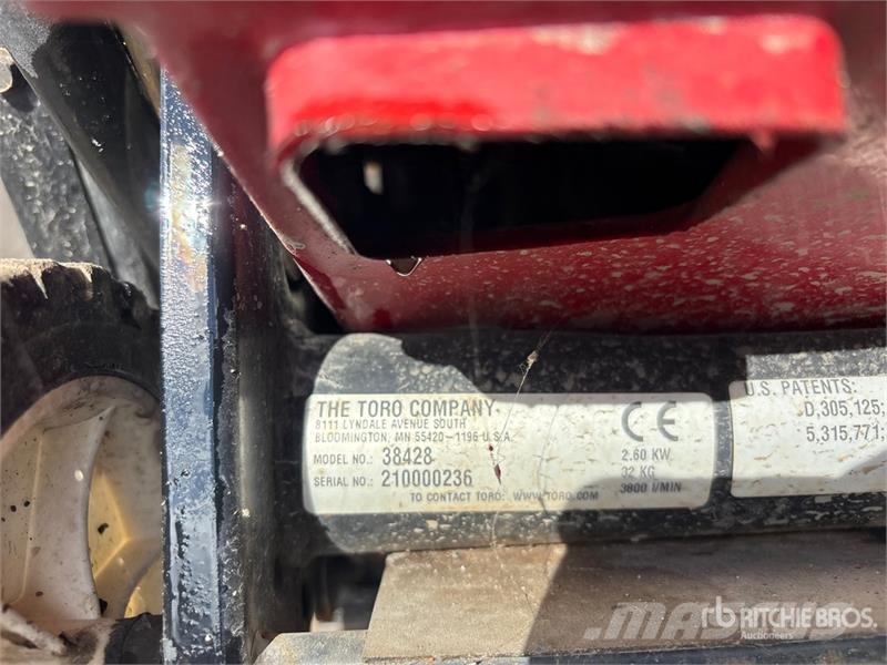 Toro 38428 20 in Walk-Behind Snow Blower Snežne freze