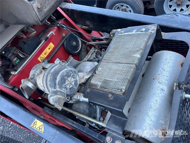 Toro Dingo TX427 Skid steer loaders