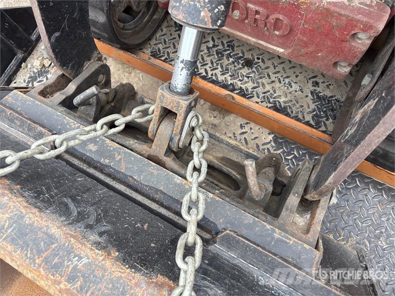 Toro Dingo TX427 Kompaktrakodók