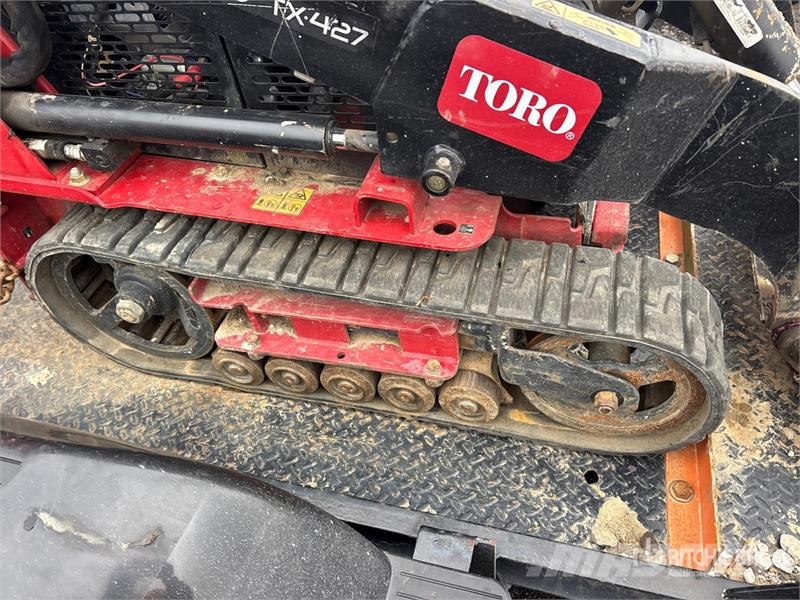 Toro Dingo TX427 Skid steer loaders