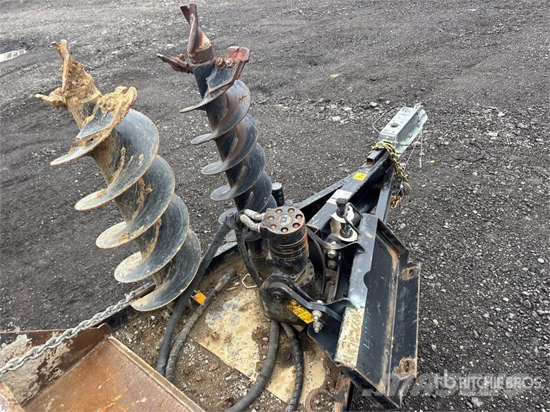 Toro Dingo TX427 Skid steer loaders