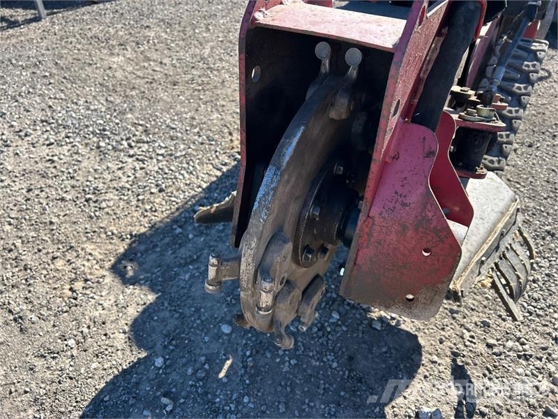 Toro STX-26 الكاسحات وقلابات التربة ذات المحركات