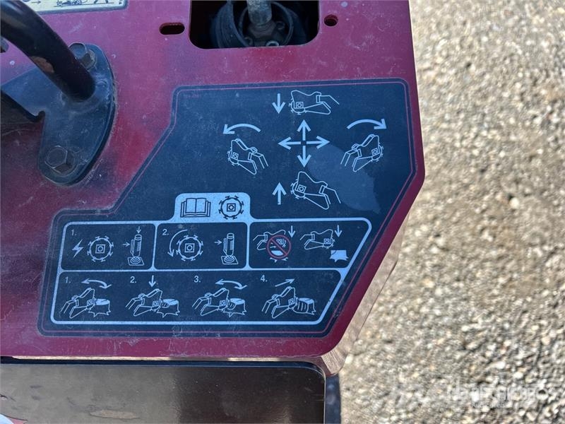 Toro STX-26 الكاسحات وقلابات التربة ذات المحركات
