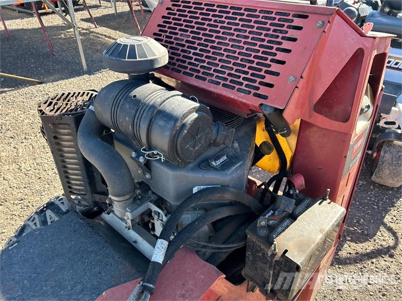 Toro STX-26 الكاسحات وقلابات التربة ذات المحركات
