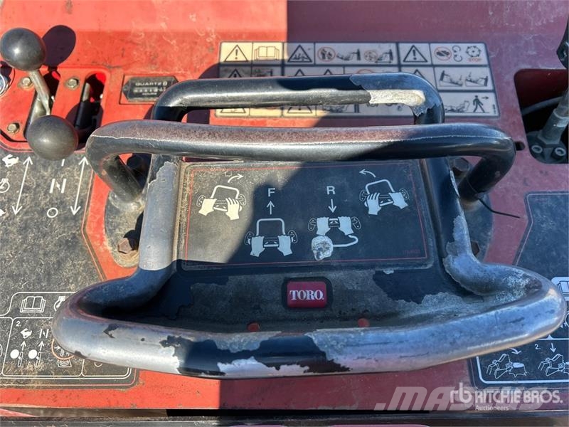 Toro STX-26 الكاسحات وقلابات التربة ذات المحركات