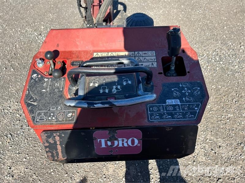 Toro STX-26 الكاسحات وقلابات التربة ذات المحركات