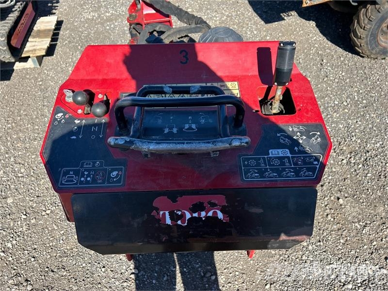 Toro STX-26 الكاسحات وقلابات التربة ذات المحركات