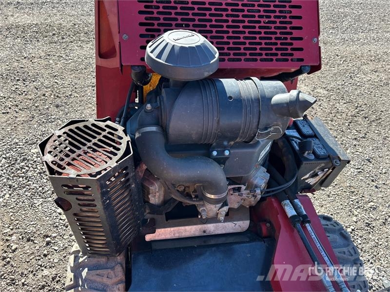 Toro STX-26 الكاسحات وقلابات التربة ذات المحركات