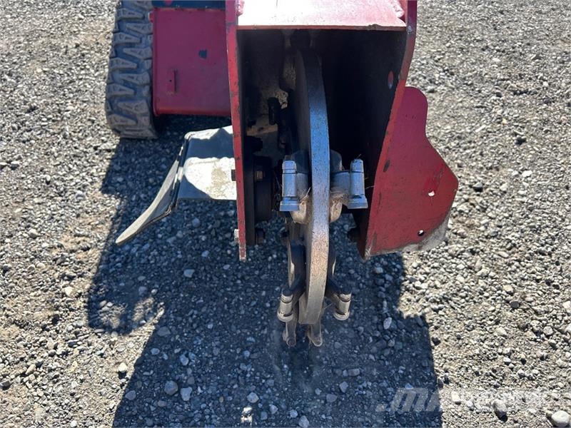 Toro STX-26 الكاسحات وقلابات التربة ذات المحركات