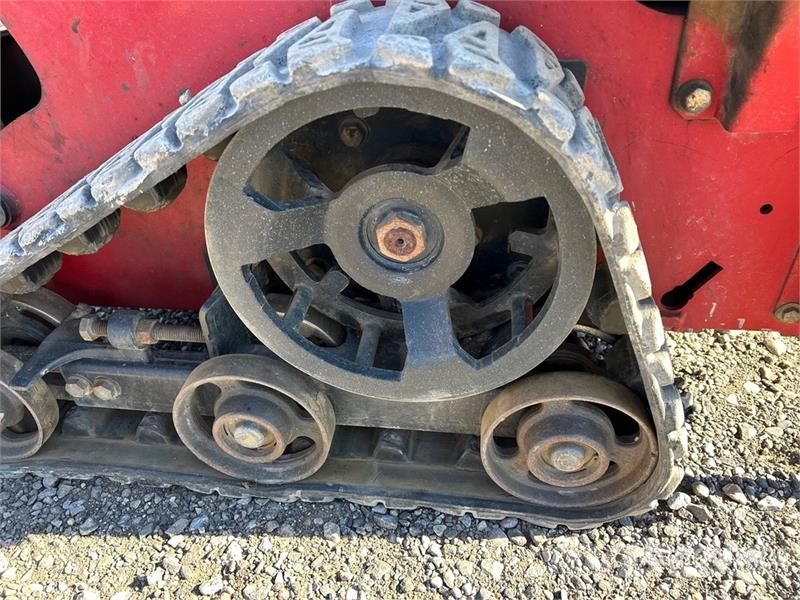 Toro STX-26 الكاسحات وقلابات التربة ذات المحركات
