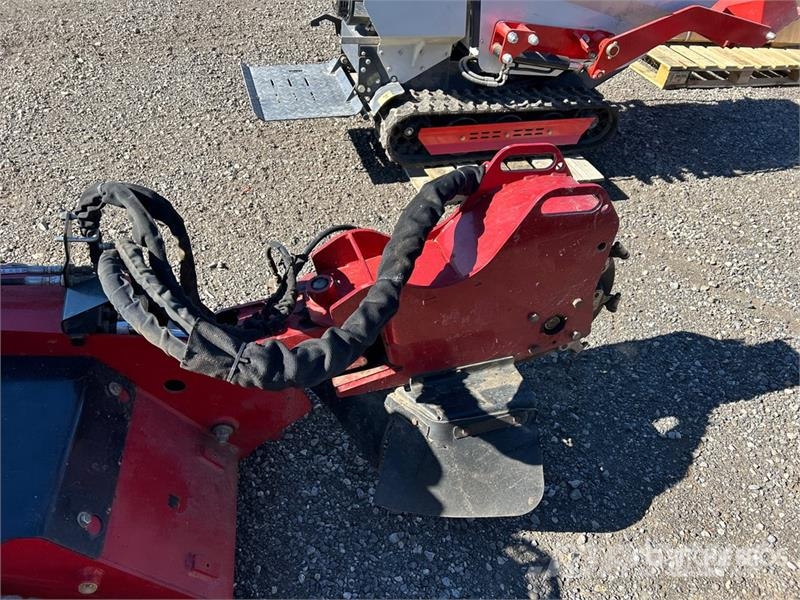 Toro STX-26 الكاسحات وقلابات التربة ذات المحركات