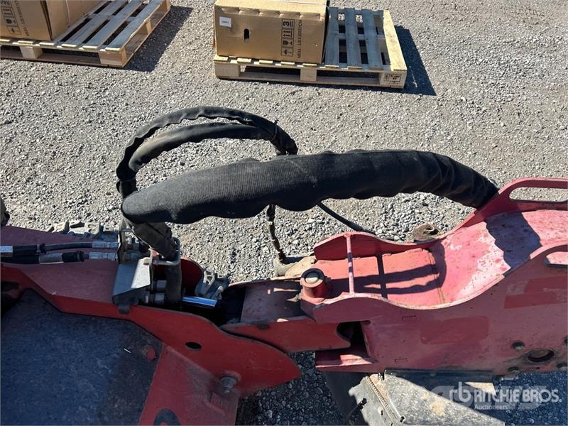 Toro STX-26 الكاسحات وقلابات التربة ذات المحركات