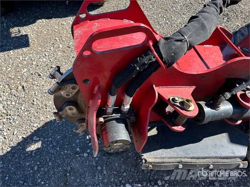 Toro STX-26 الكاسحات وقلابات التربة ذات المحركات