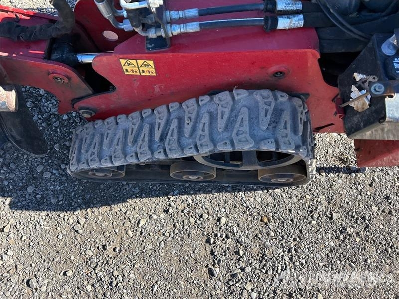 Toro STX-26 الكاسحات وقلابات التربة ذات المحركات