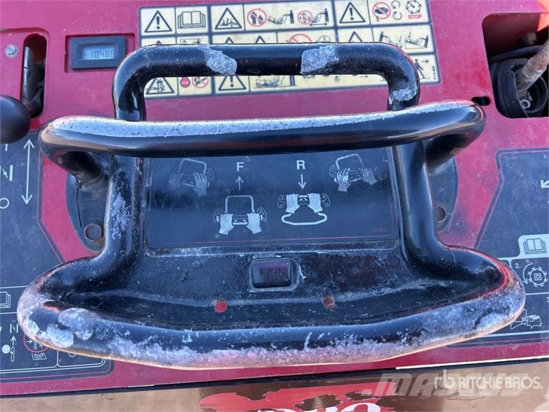 Toro STX-26 الكاسحات وقلابات التربة ذات المحركات