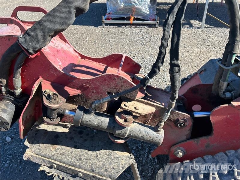 Toro STX-26 الكاسحات وقلابات التربة ذات المحركات