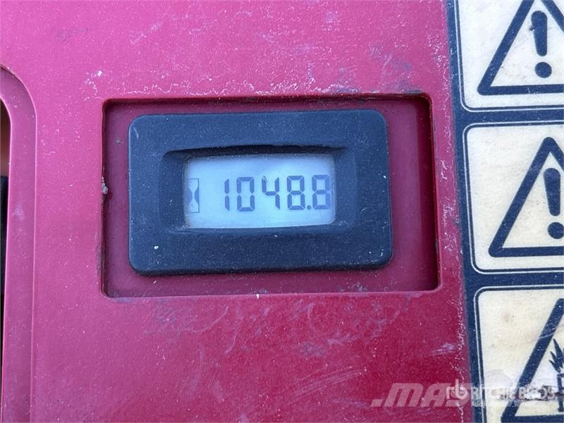 Toro STX-26 الكاسحات وقلابات التربة ذات المحركات
