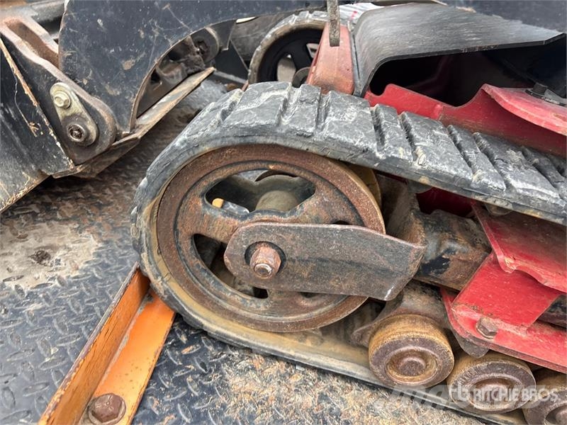 Toro TX427 - 22342HD Mini Compact Track Loader Kompaktlaadurid