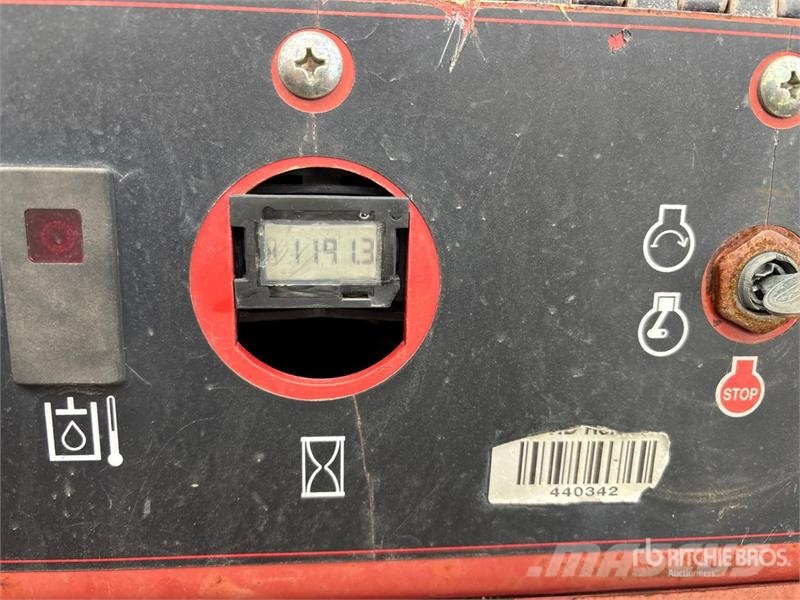 Toro TX427 - 22342HD Mini Compact Track Loader Kompaktlaadurid
