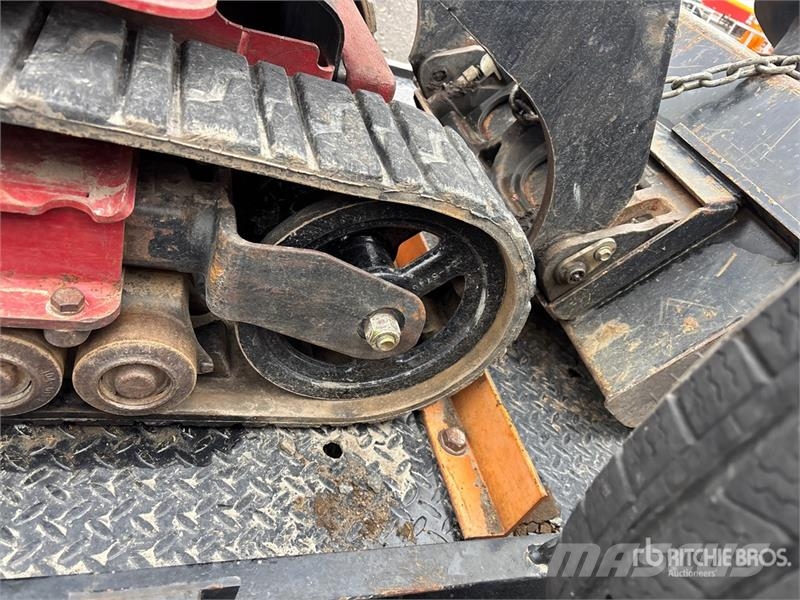 Toro TX427 - 22342HD Mini Compact Track Loader Kompaktlaadurid