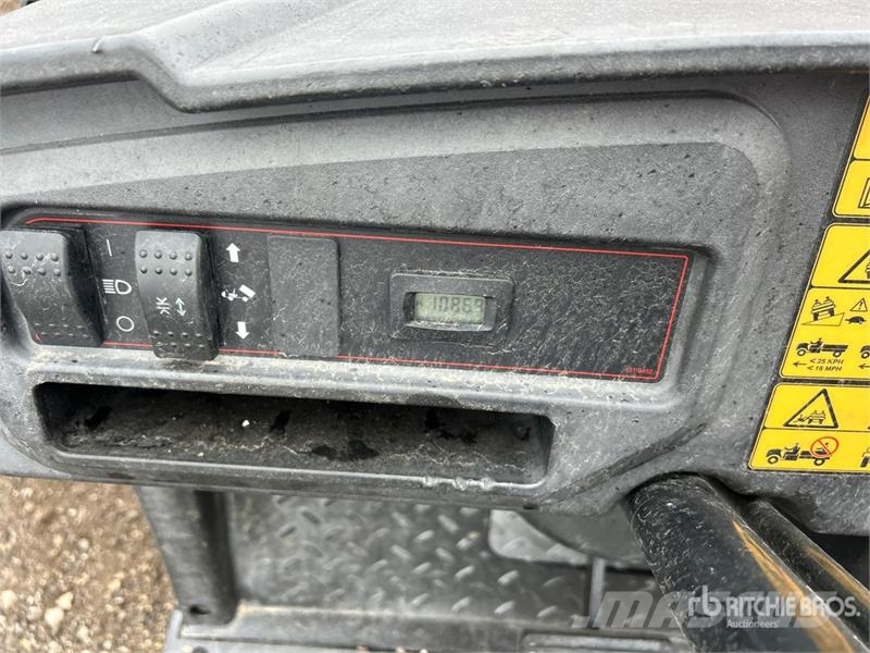 Toro WORKMAN GTX 4x2 Utility Vehicle ماكينات منفعة عامة