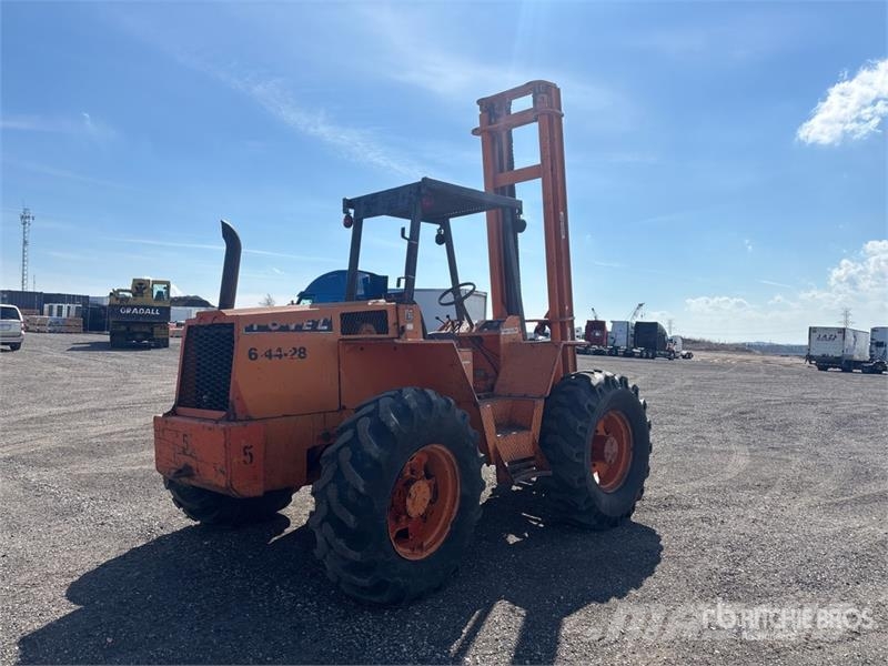 Tovel 6-44-48 6000 lb 4x4 Rough Terrain Forklift Rough terrain trucks