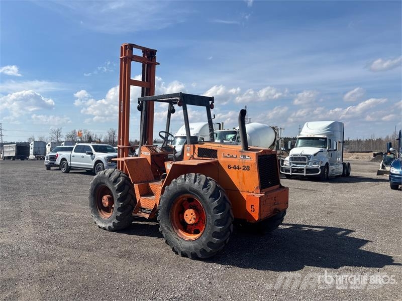 Tovel 6-44-48 6000 lb 4x4 Rough Terrain Forklift Rough terrain trucks